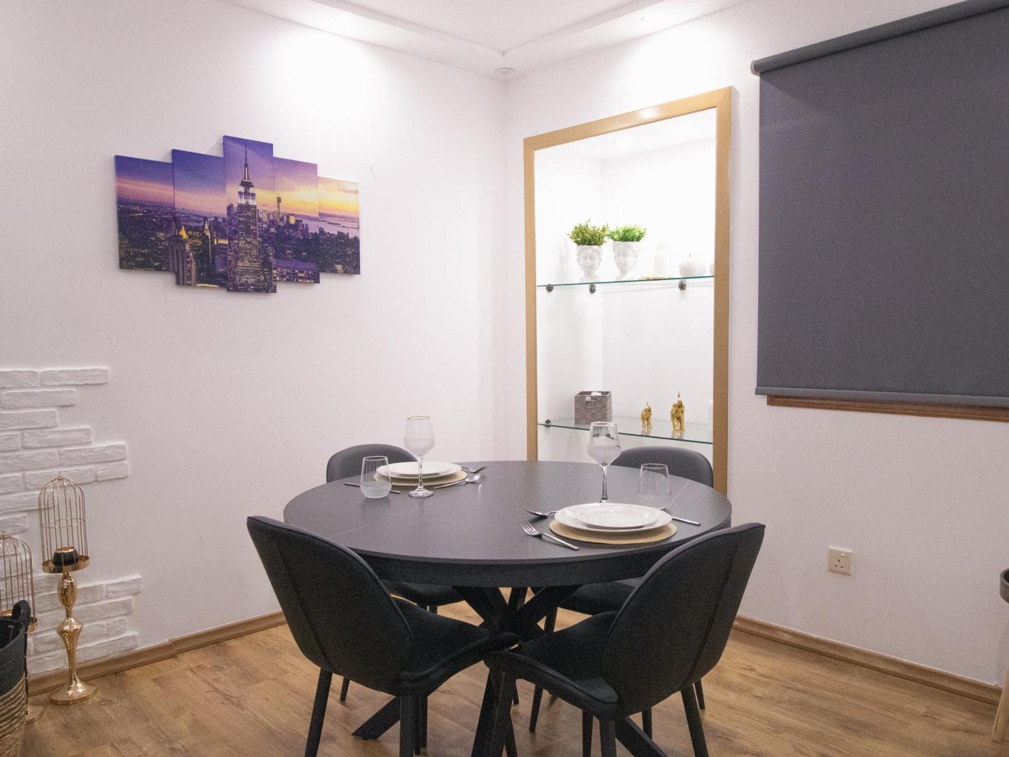 Maestro Sea - View Apartment Larnaca Buitenkant foto